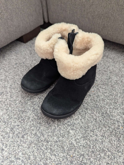 Uggs Boots, Shoes 10 (Toddler:2-4yr)