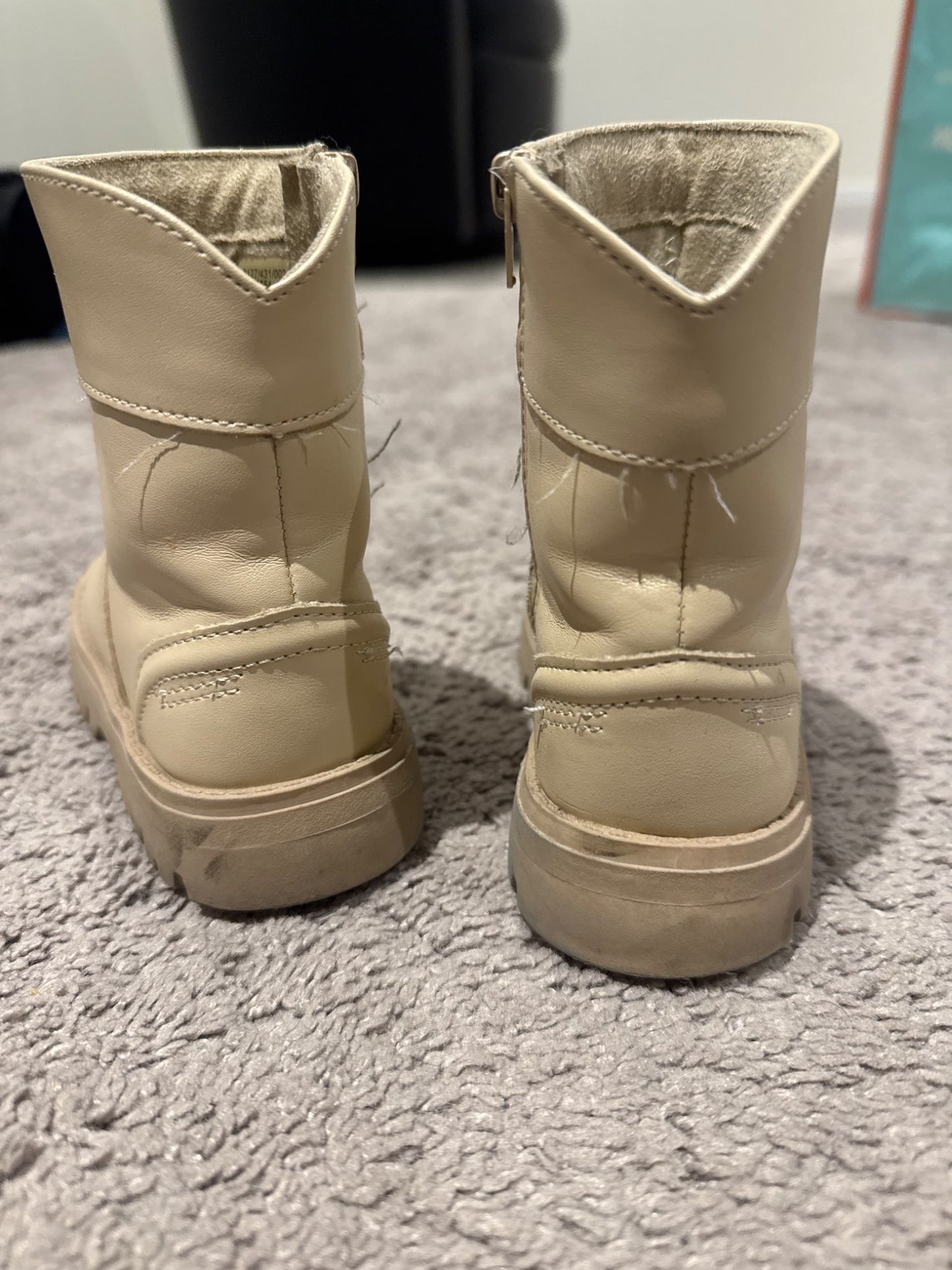 Zara boots, Shoes 8 (Toddler:2-4yr)
