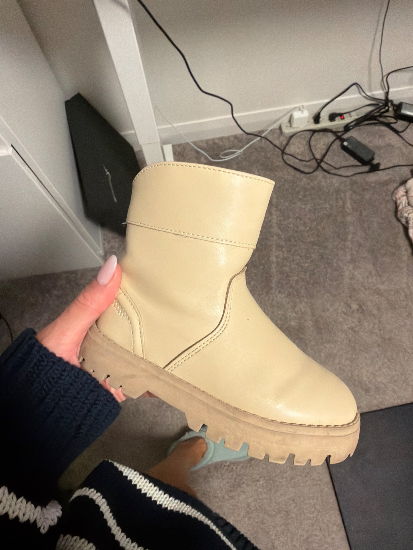 Zara boots, Shoes 8 (Toddler:2-4yr)