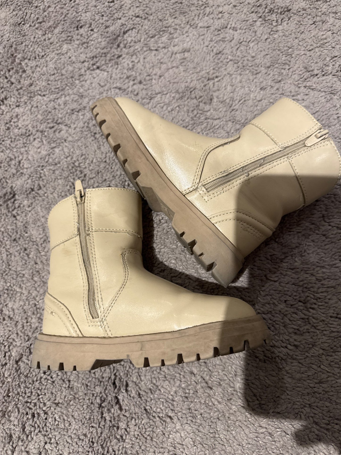 Zara boots, Shoes 8 (Toddler:2-4yr)