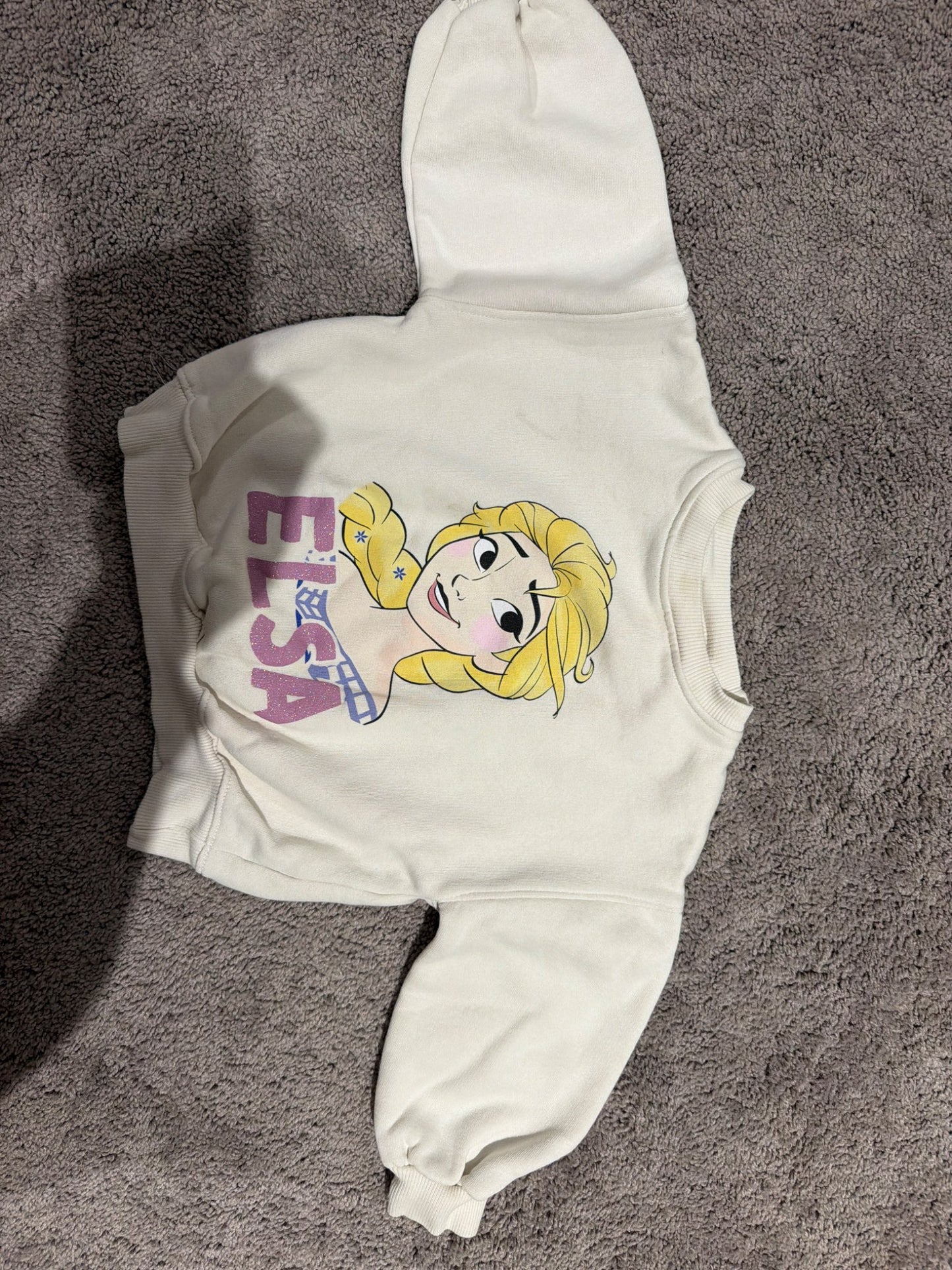 Elsa sweater