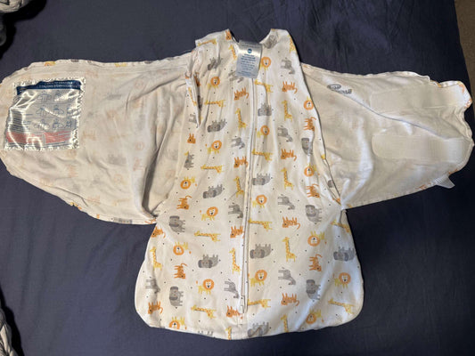 Halo SleepSack Swaddle - Jungle print, 100% cotton, 1.5 TOG, EUC, 0-3 Months (Newborn)