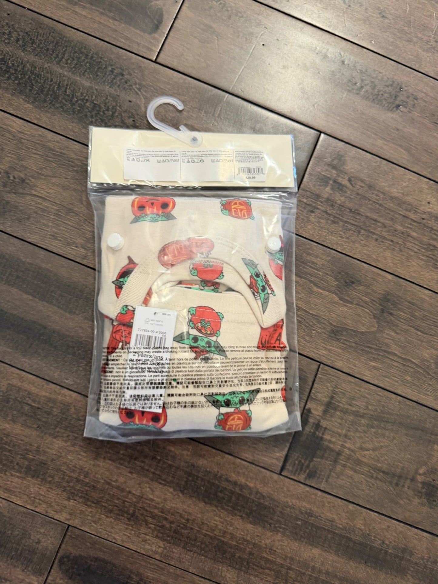 Baby gap Star Wars Halloween pajamas, Kids 2T