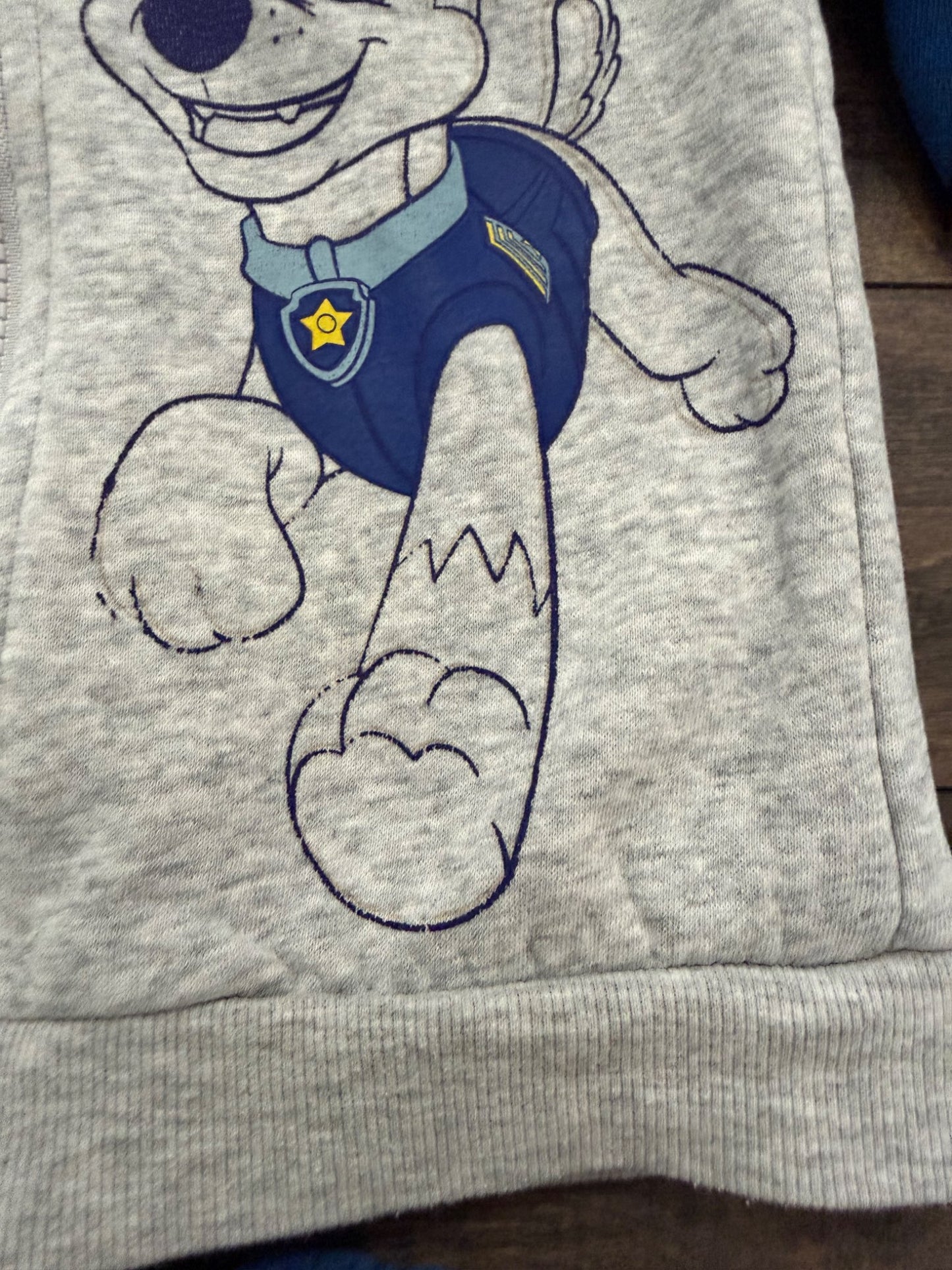 Paw patrol sweat suit, Kids 2T