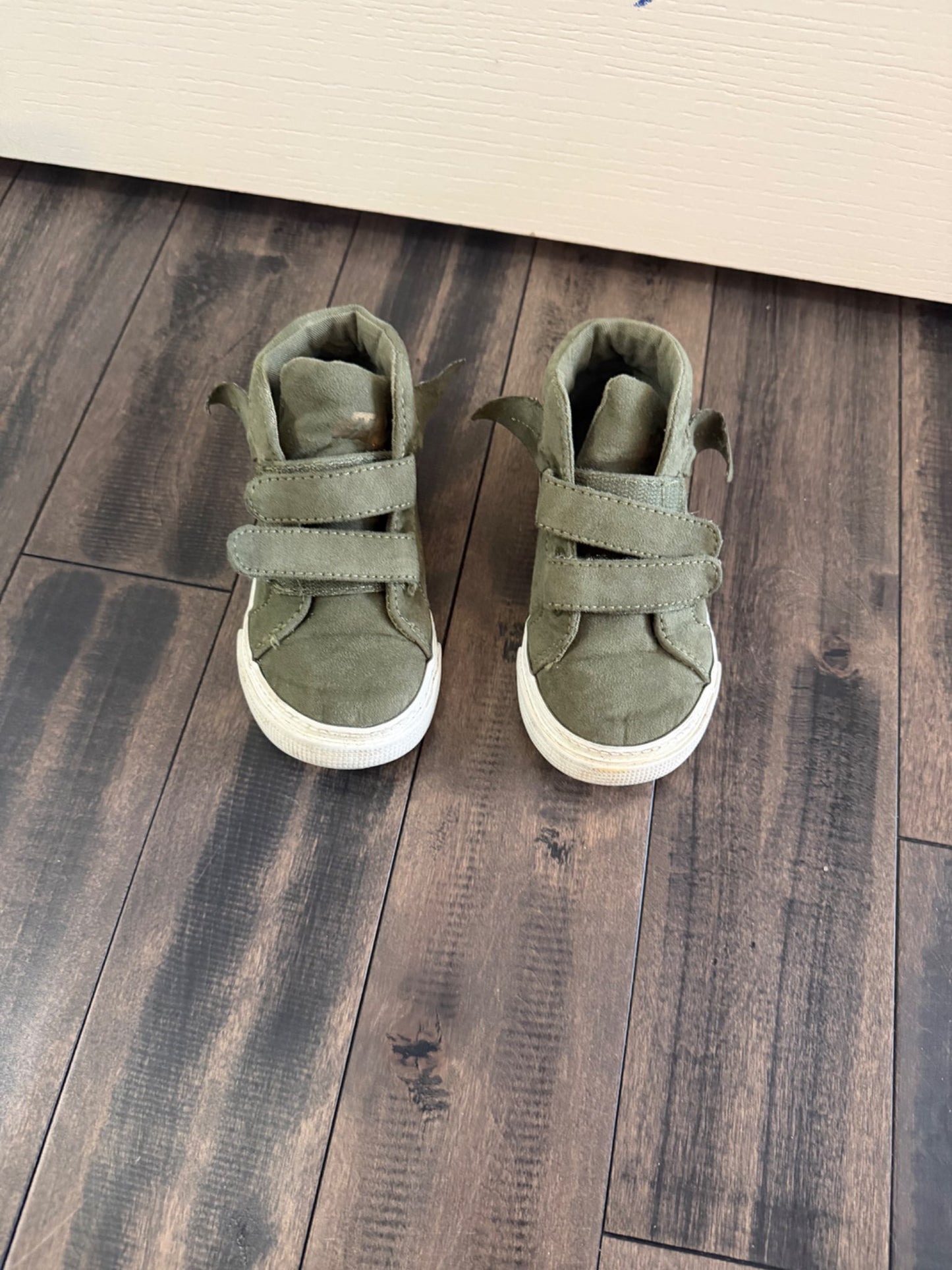 Gap Star Wars high top shoes, Shoes 7 (Walkers:12-24 mth)