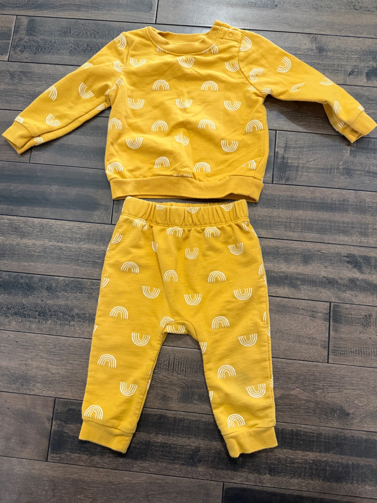 Cat and Jack outfit , Kids 12 Month (9-12M)