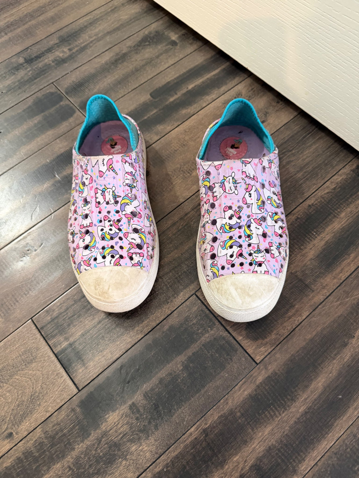 Sketchers shoes , Shoes 3 (Kids:4-8yr)