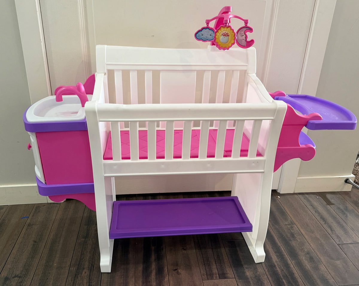Plastic doll set