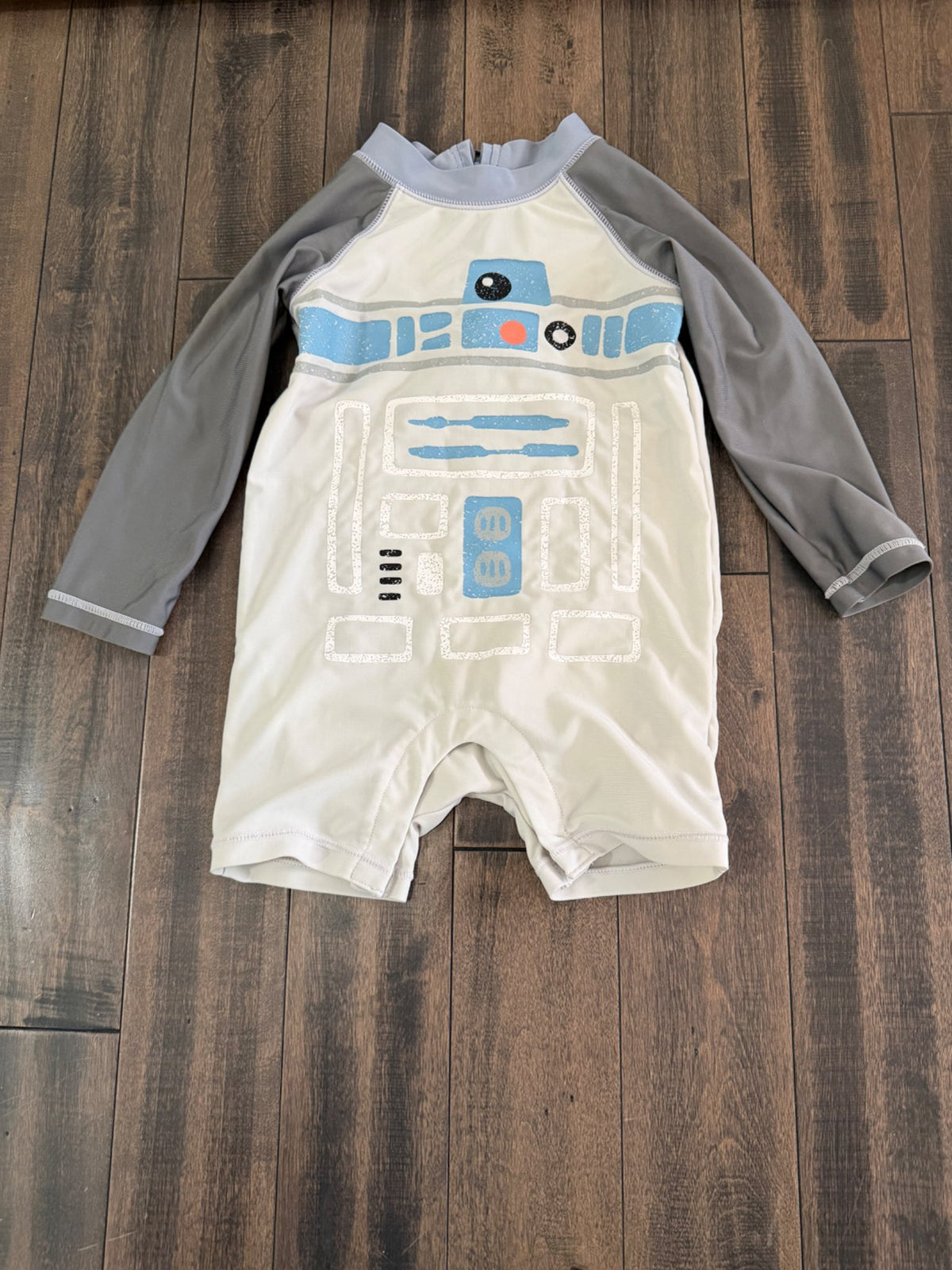 Gap Star Wars one piece bathing suit, Kids 24 Month (18-24M)