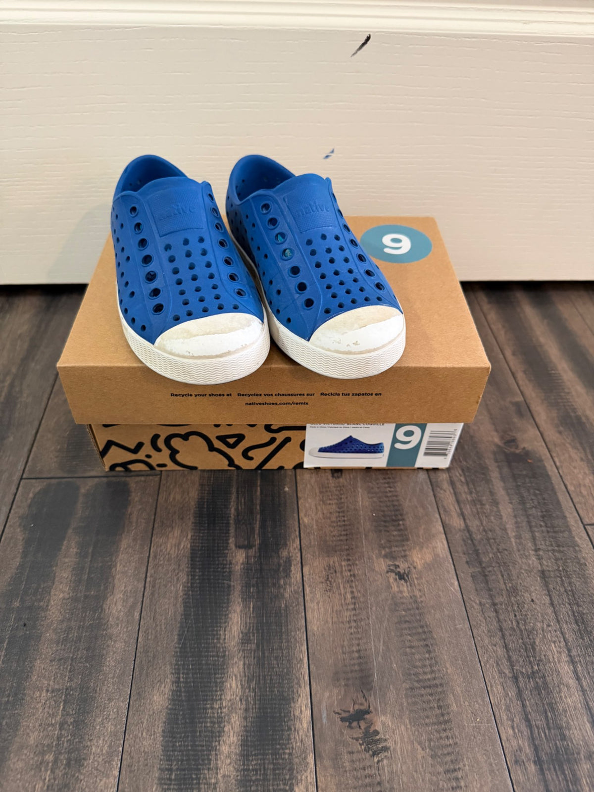 Native size 9 shoes, Shoes 9 (Toddler:2-4yr)