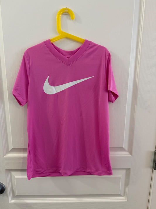 Nike t-shirt, size large, Kids 10