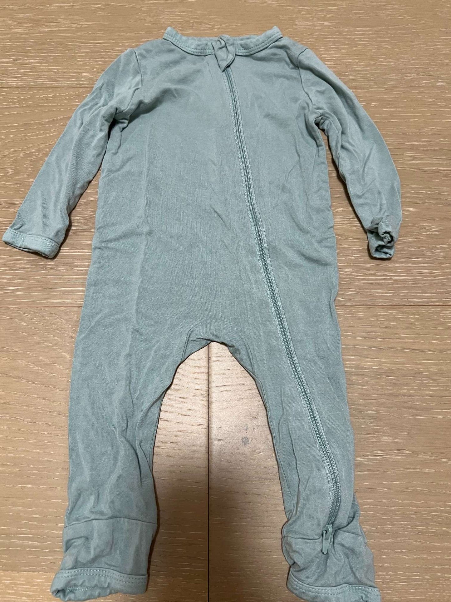 Baby Onesie, Kids 6 Month (3-6M)