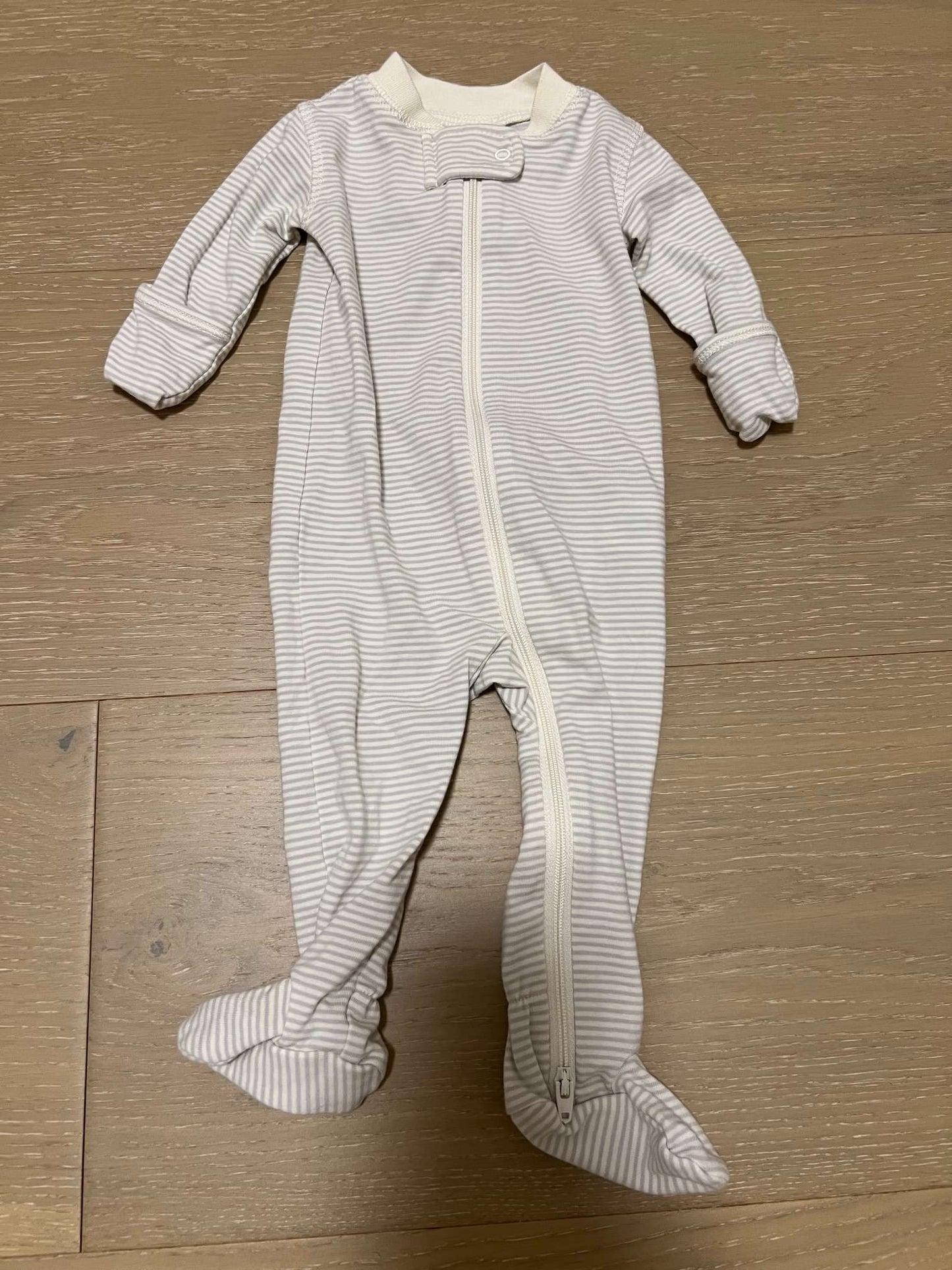 Baby Onesie, Kids 6 Month (3-6M)