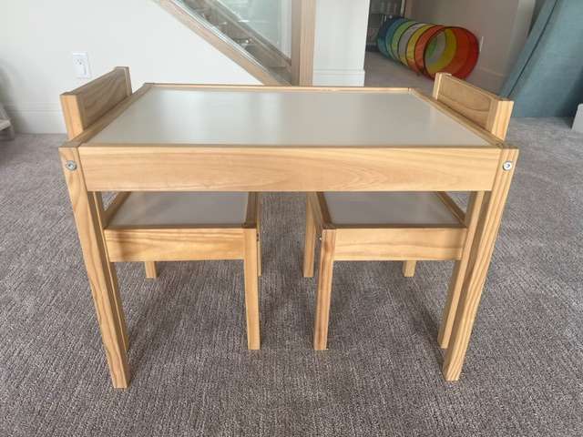 Kid's Play Table