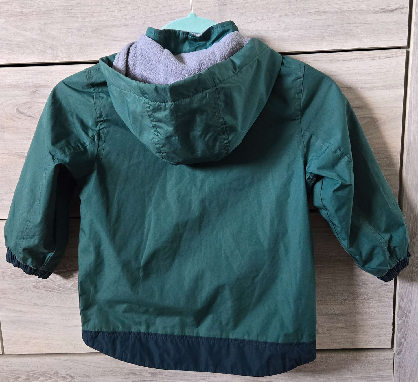 Boys Green Rain Jacket, size 5, Carter's , Kids 5/5T (extra small)