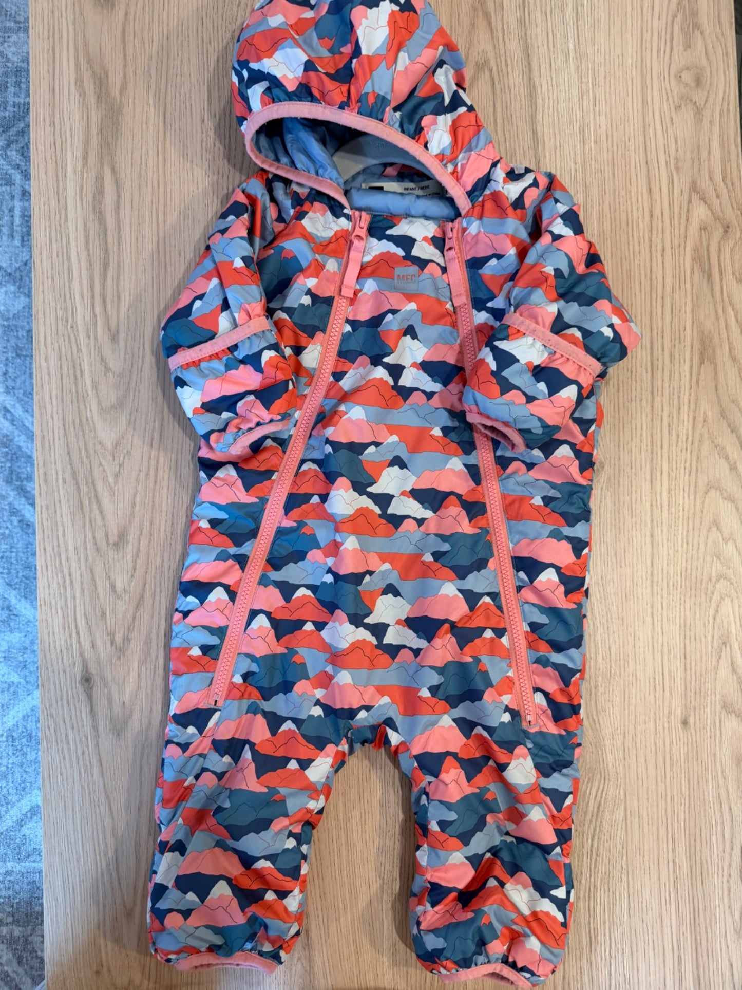 MEC infant water resistant bunting size 6M, Kids 6 Month (3-6M)