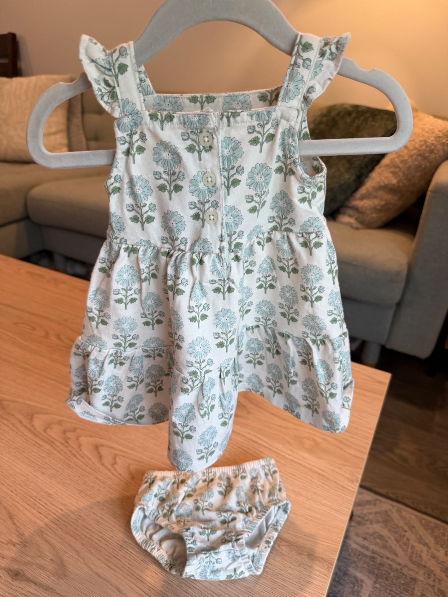 Little Planet blue floral dress 6M, Kids 6 Month (3-6M)