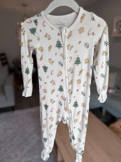Purely Soft, Christmas footed onesie, 9M, Kids 9 Month (6-9M)