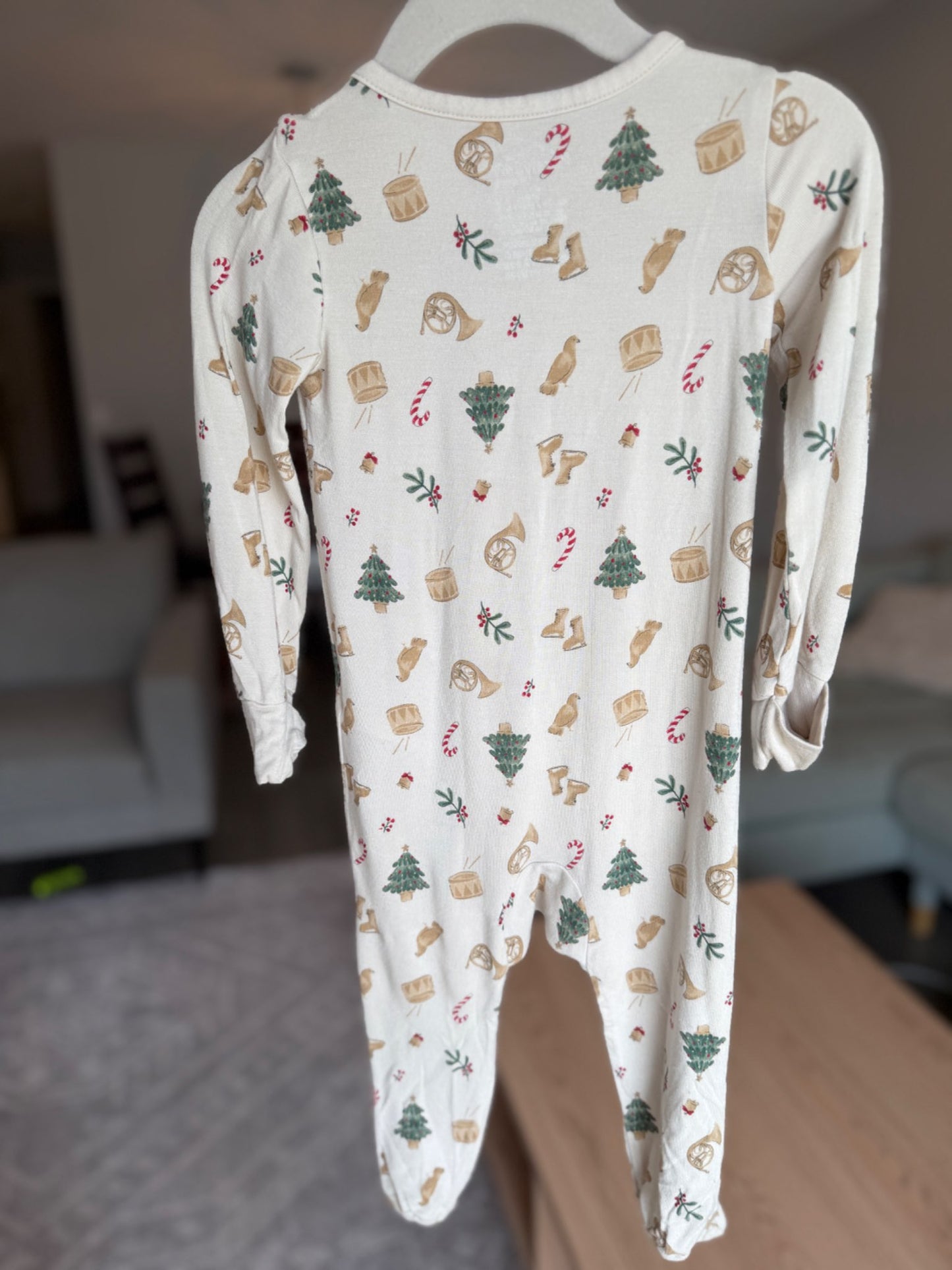 Purely Soft, Christmas footed onesie, 9M, Kids 9 Month (6-9M)
