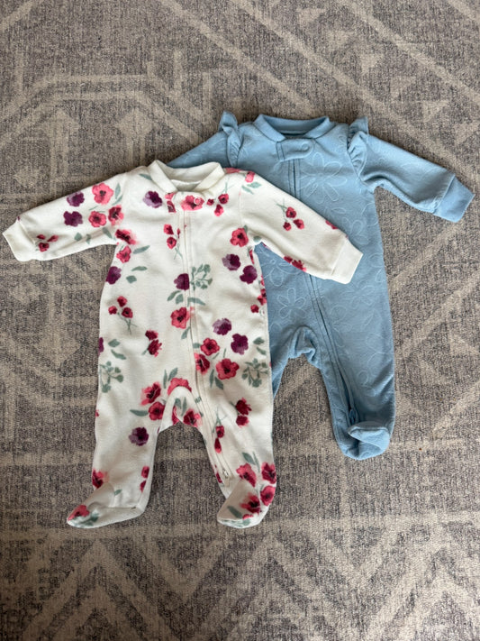 Fleece Newborn Carters sleepers x2, Kids Newborn
