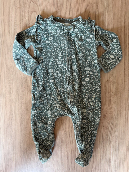 Gap girls floral sleepers x2, 0-3M , Kids 3 Month (0-3M)