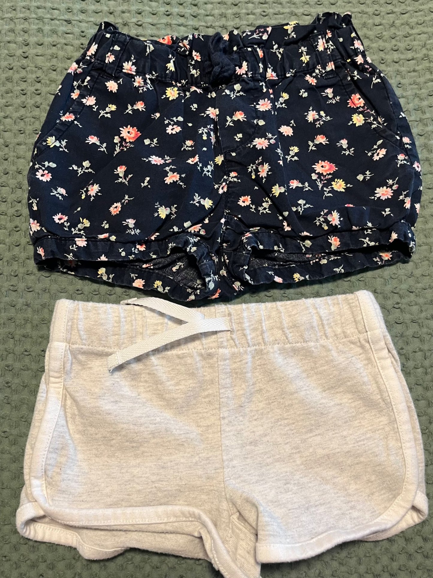 Girls shorts , Kids 2T
