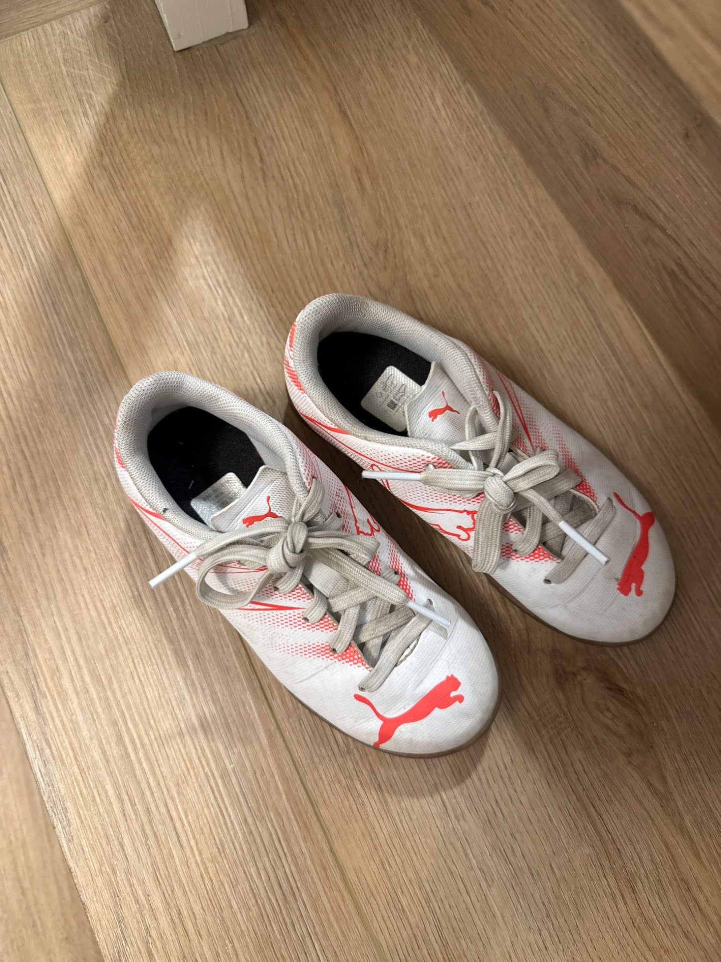 puma indoor soccer shoes, Shoes 11 (Toddler:2-4yr)