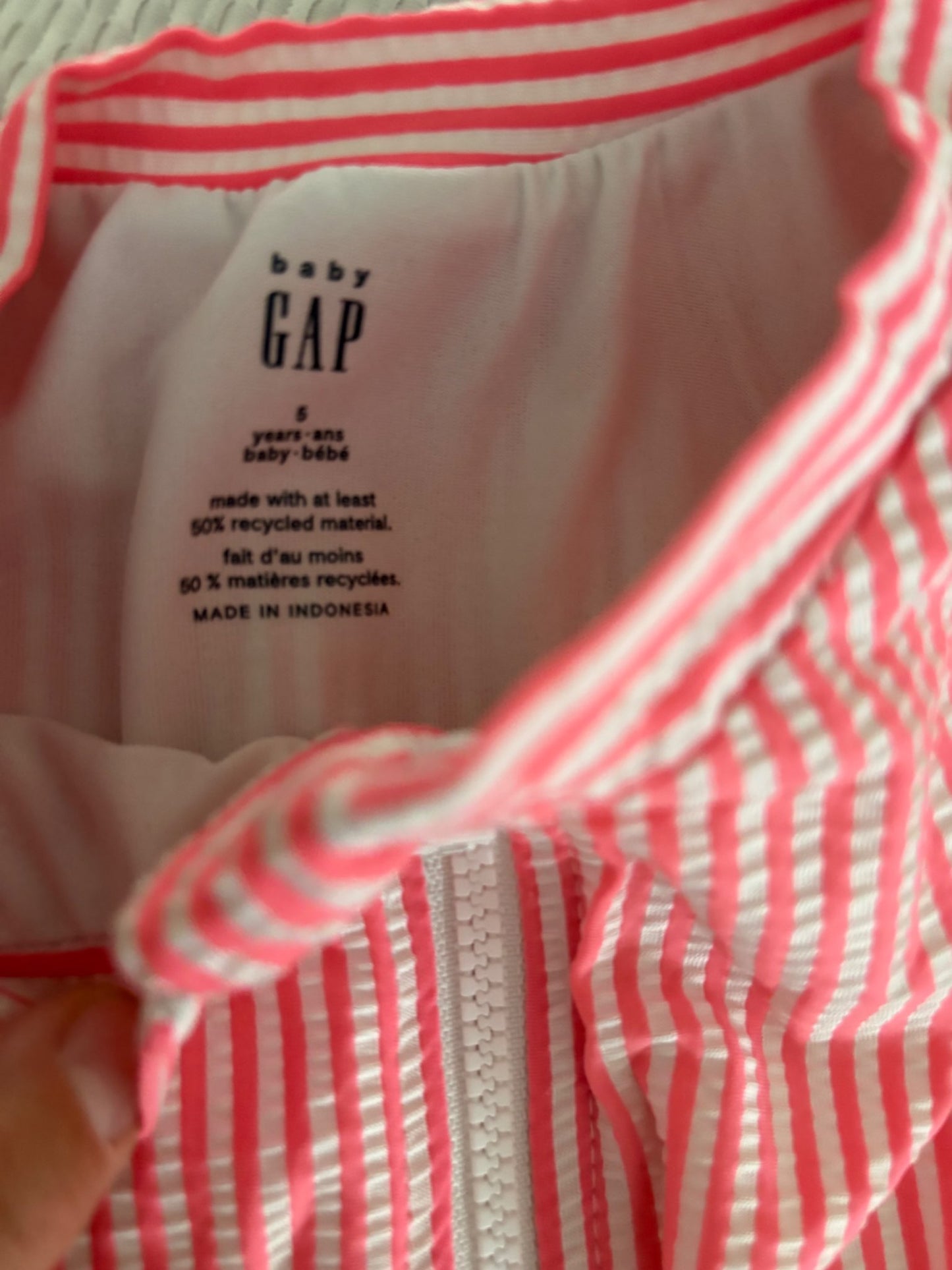 3x girls swimsuit set! Gap and Old Navy 5T, Kids 5/5T