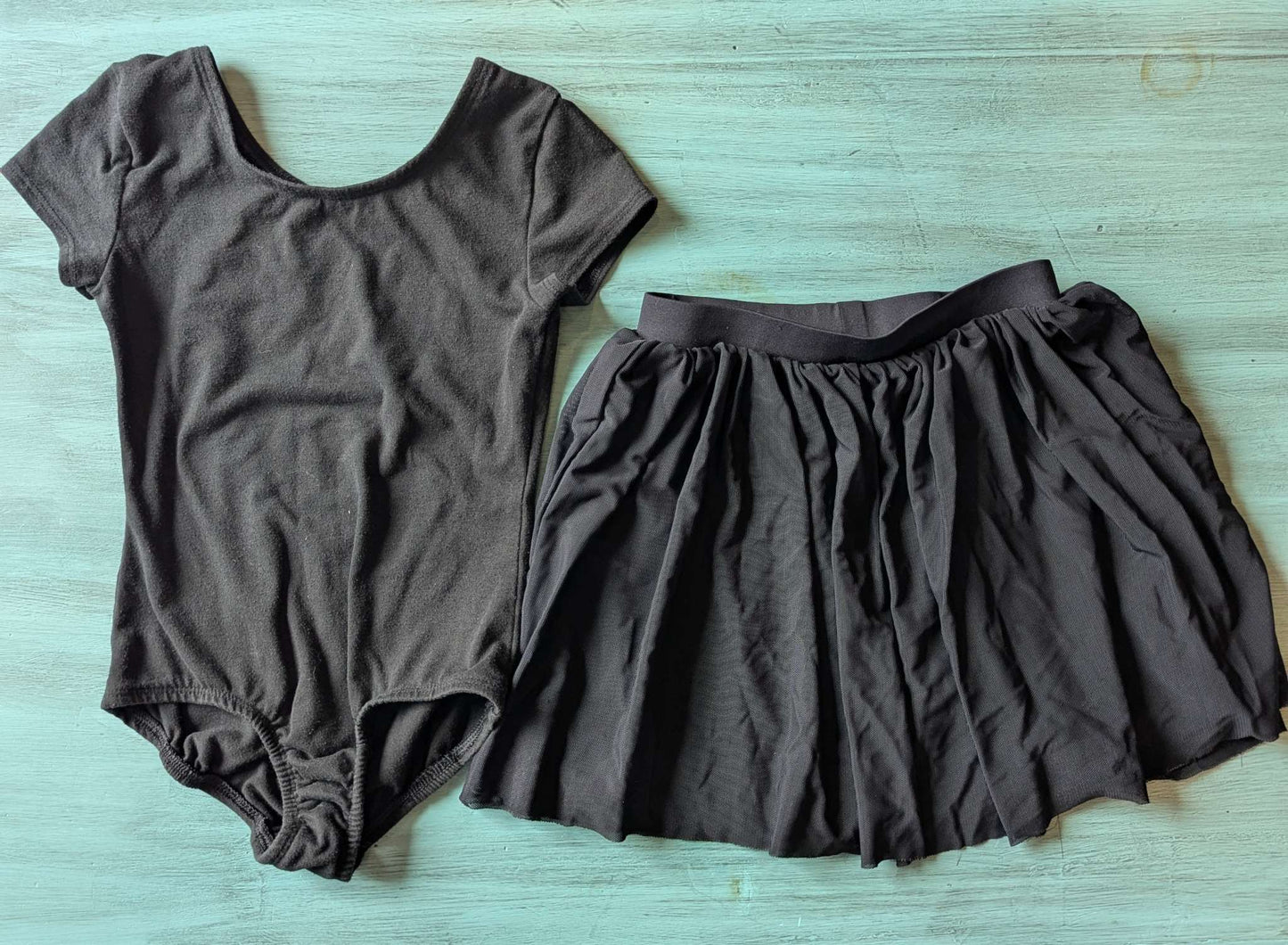 Size 5-6 Black Ballet Bodysuit & Skirt, Kids 5/5T