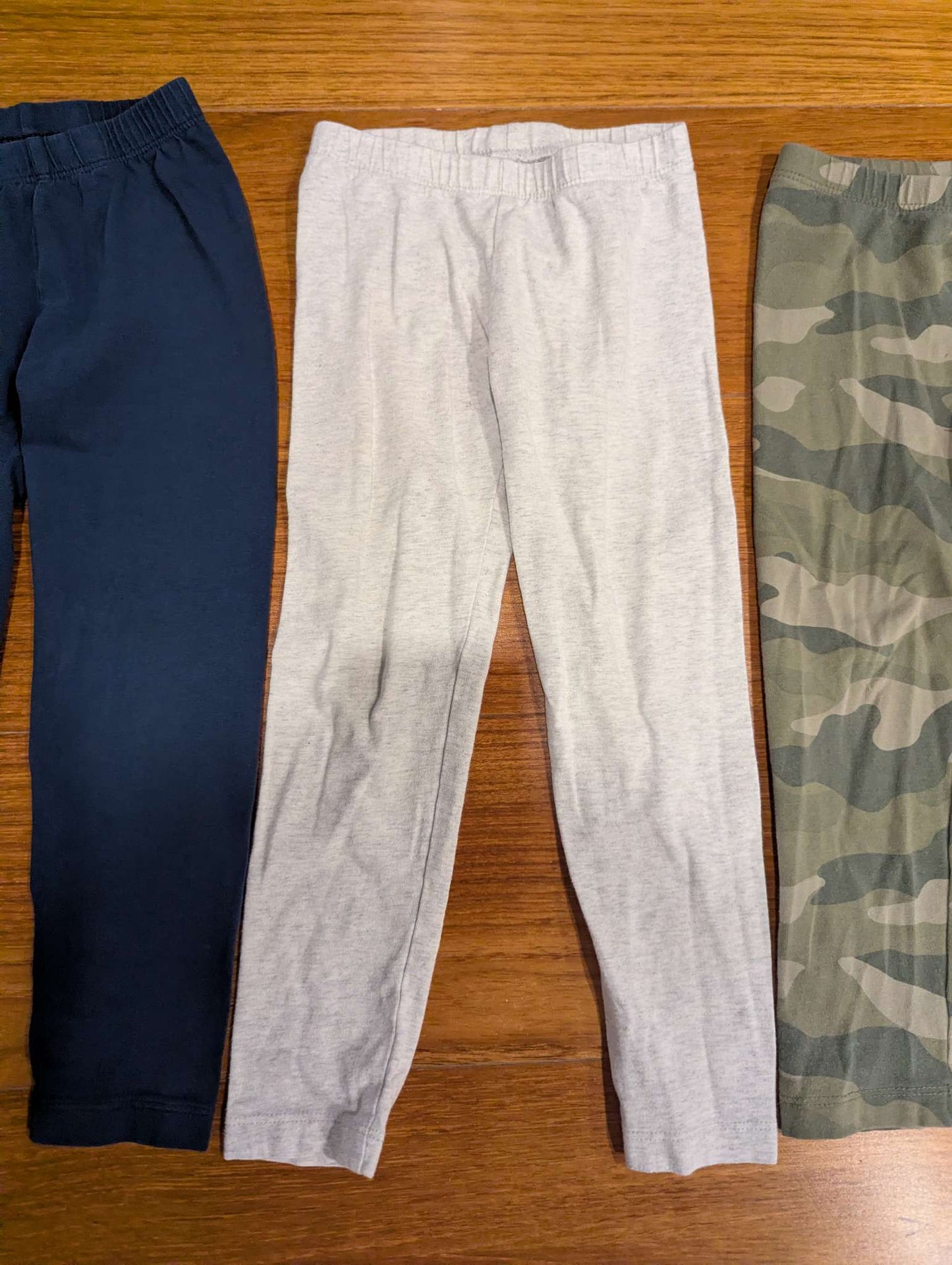 4 Pairs of Old Navy Leggings - Navy, Grey, Camo, Rust Coloured, Kids 4/4T