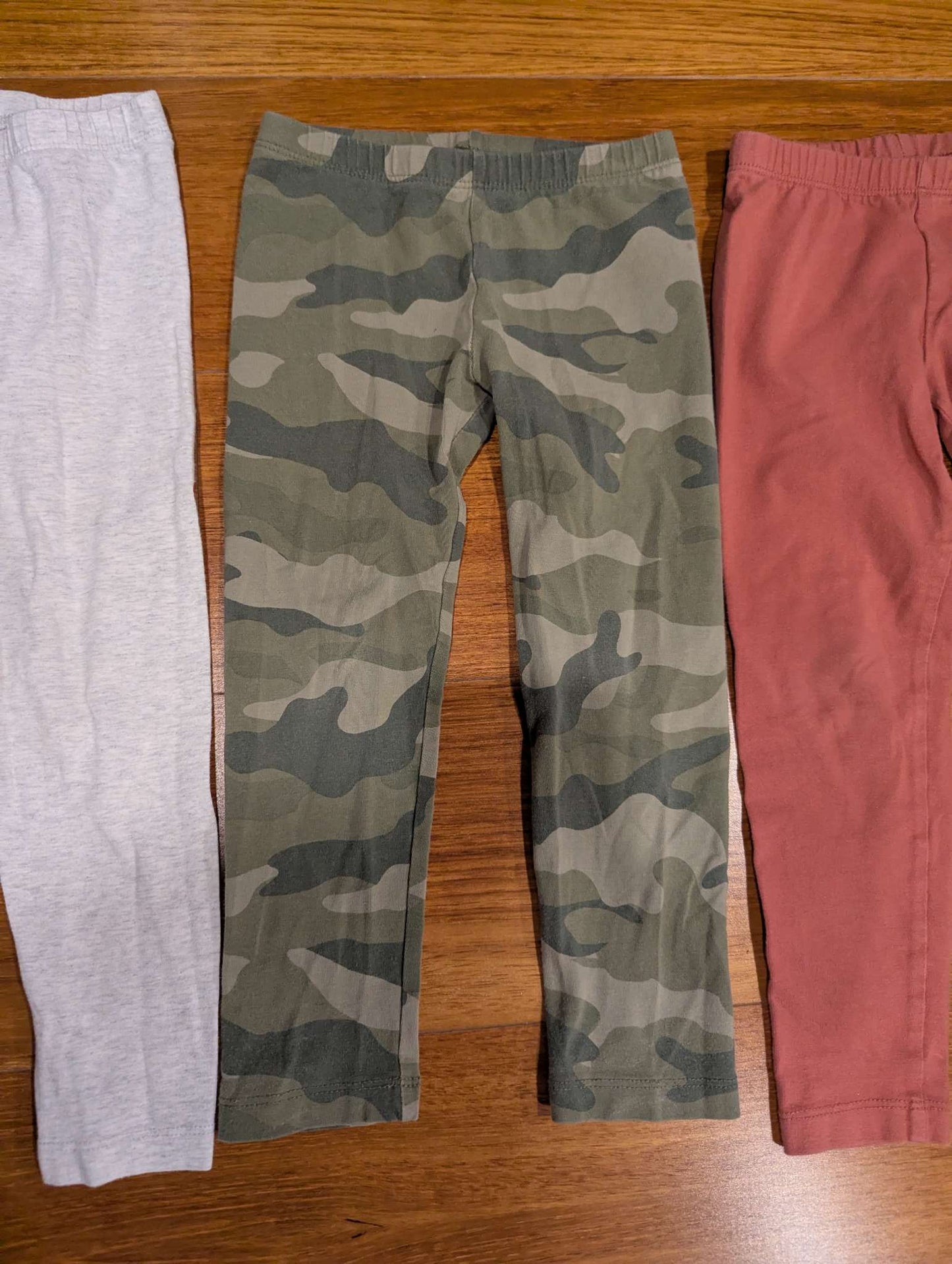 4 Pairs of Old Navy Leggings - Navy, Grey, Camo, Rust Coloured, Kids 4/4T