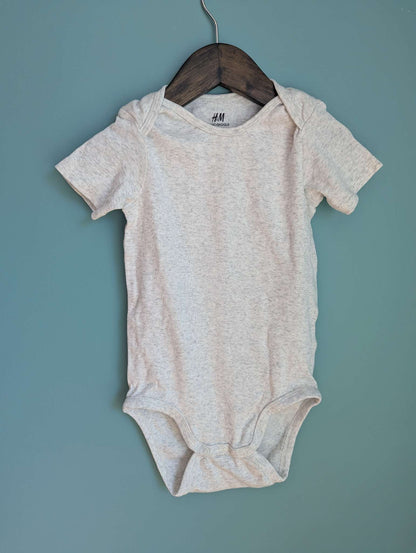 3 Onesies (2 White/1 Grey) - New Without Tags, Kids 4/4T
