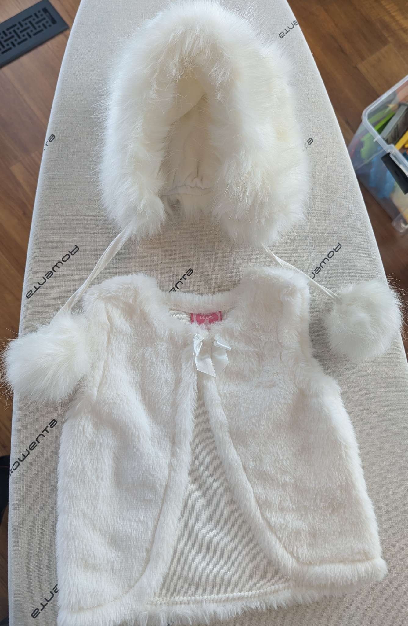 12-24M Fuzzy Hat & Vest