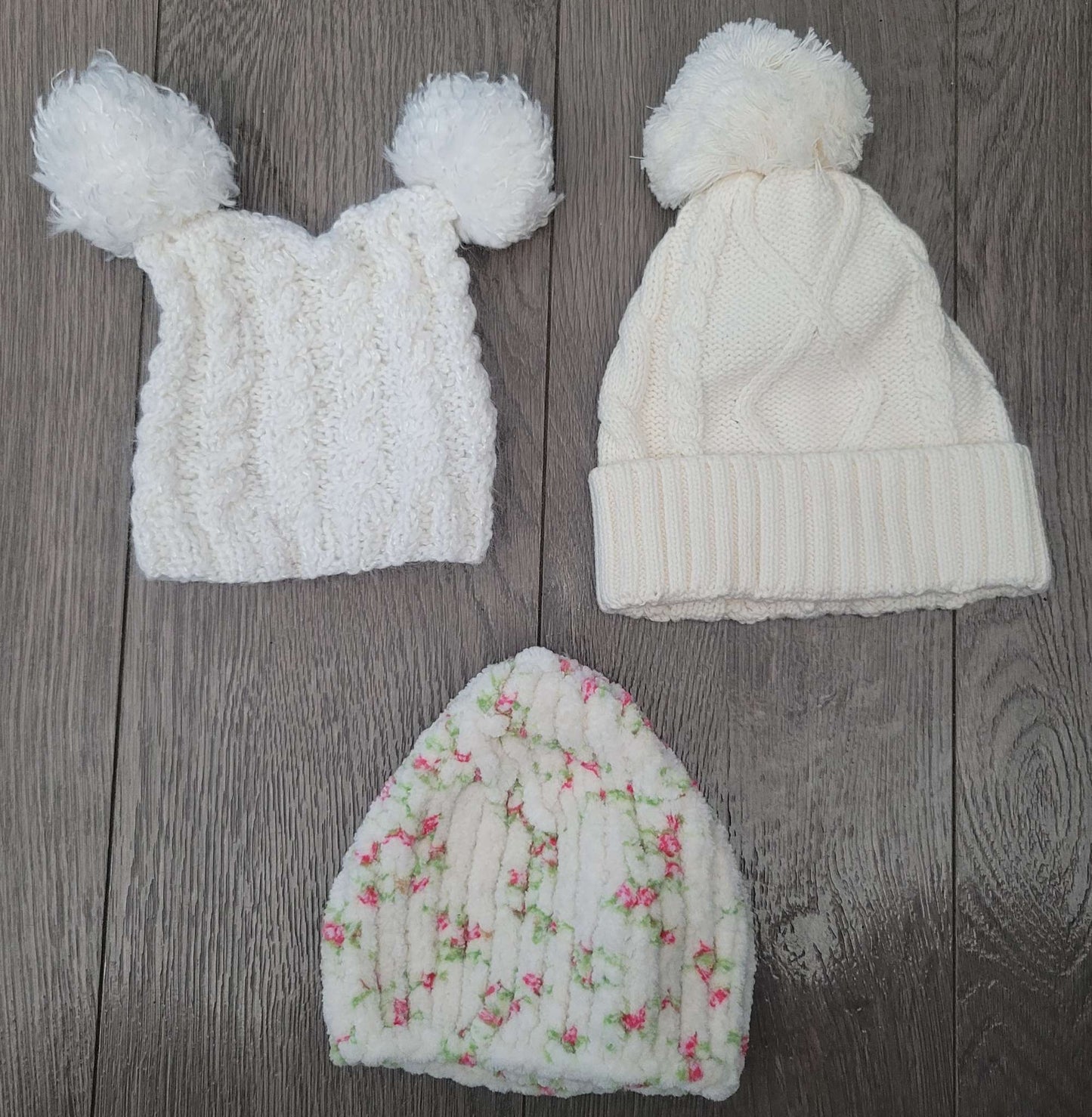 Winter hats, 0-3 months