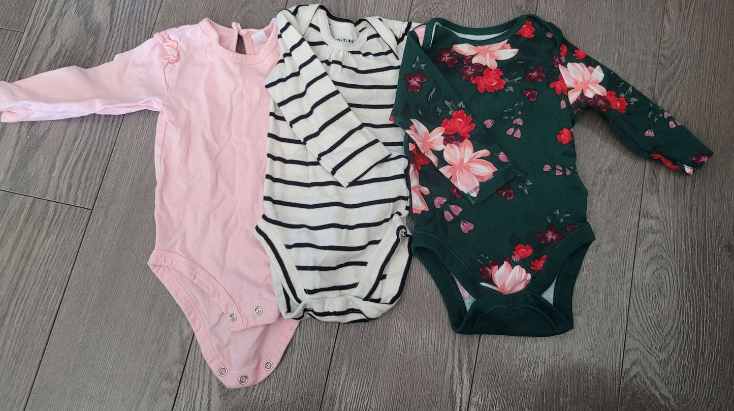 3 long sleeved onesies, 3-6 month, Kids 6 Month (3-6M)