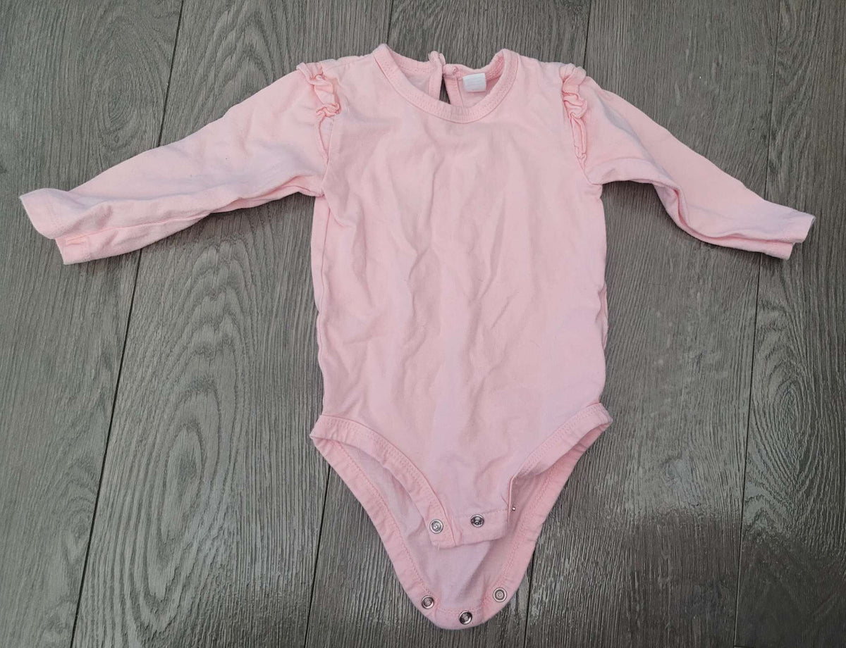 3 long sleeved onesies, 3-6 month, Kids 6 Month (3-6M)