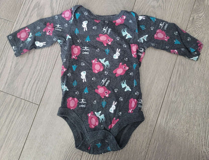 4 long sleeved onesies, 3-6 months, Kids 6 Month (3-6M)