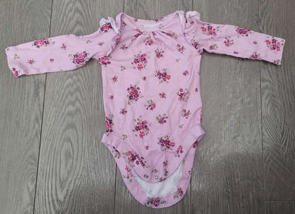 4 long sleeved onesies, 3-6 months, Kids 6 Month (3-6M)