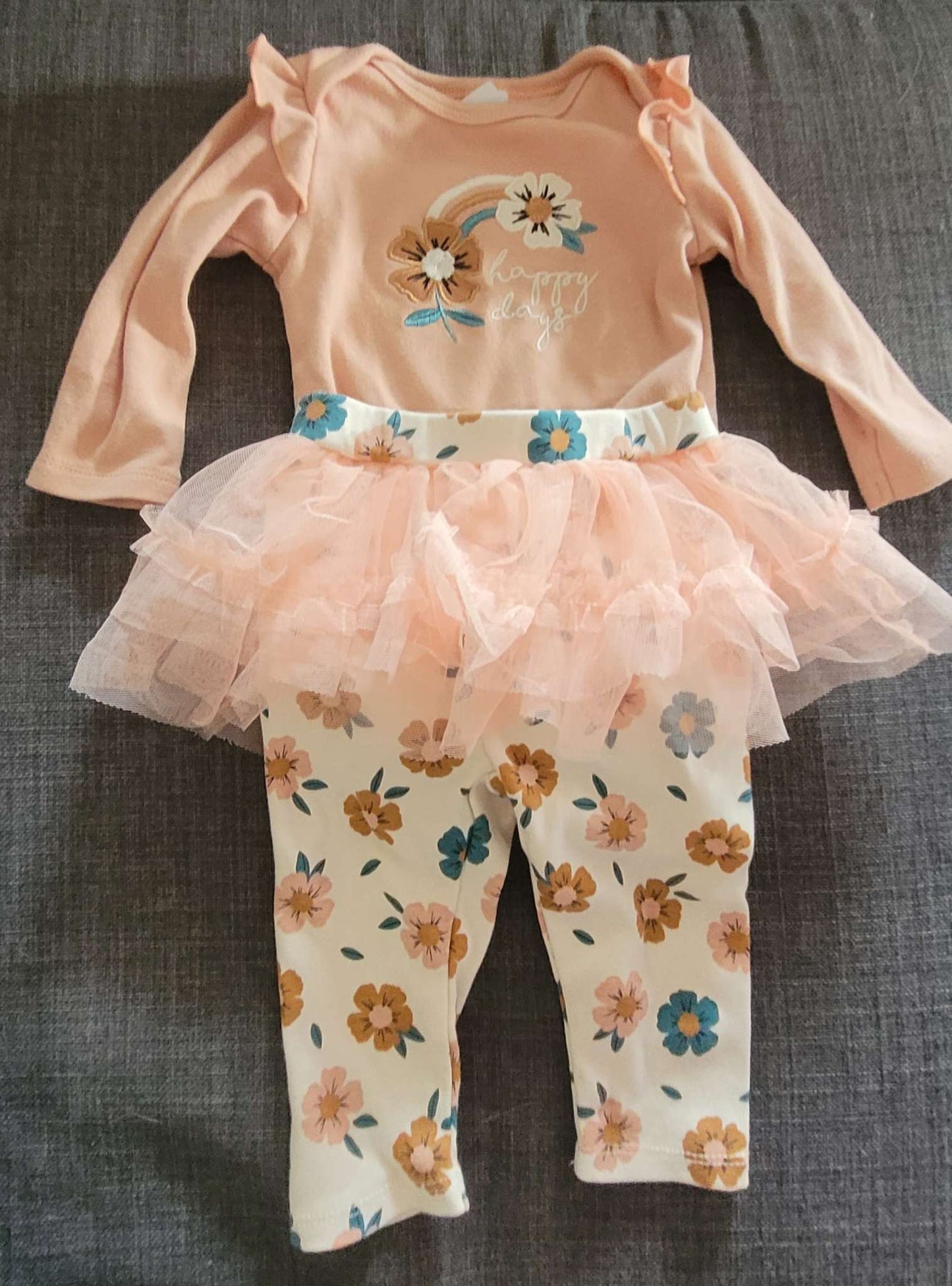 Peach floral outfit, Kids 6 Month (3-6M)