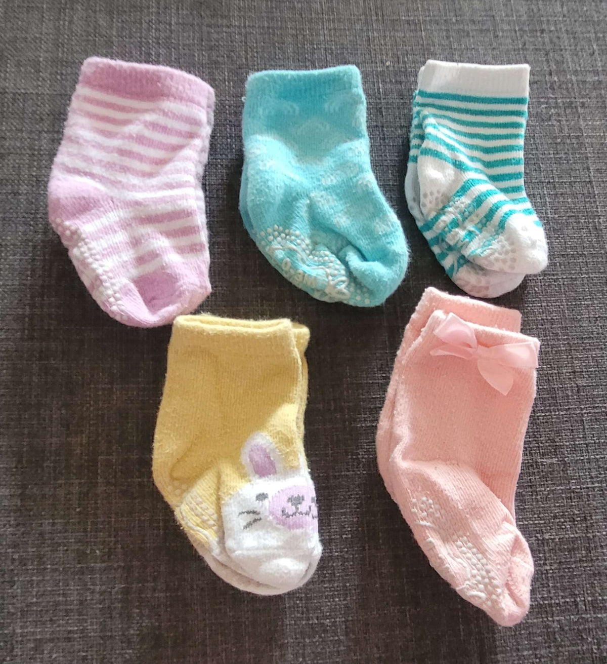 5 pairs of socks, 0-3 months