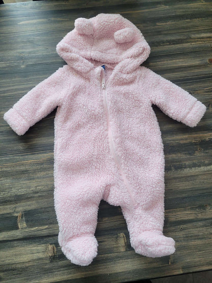 Old Navy pink snowsuit, 0-3 months, Kids 3 Month (0-3M)