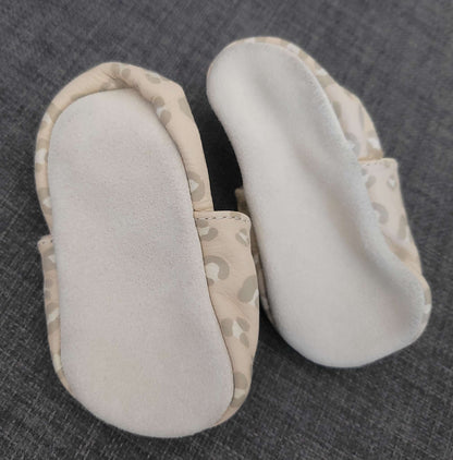 Leopard print shoes, small, Shoes 1 (Baby: 0-12 mth)