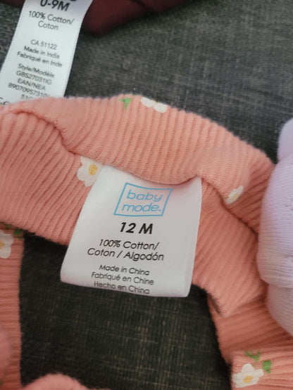 Four knotted headbands, baby