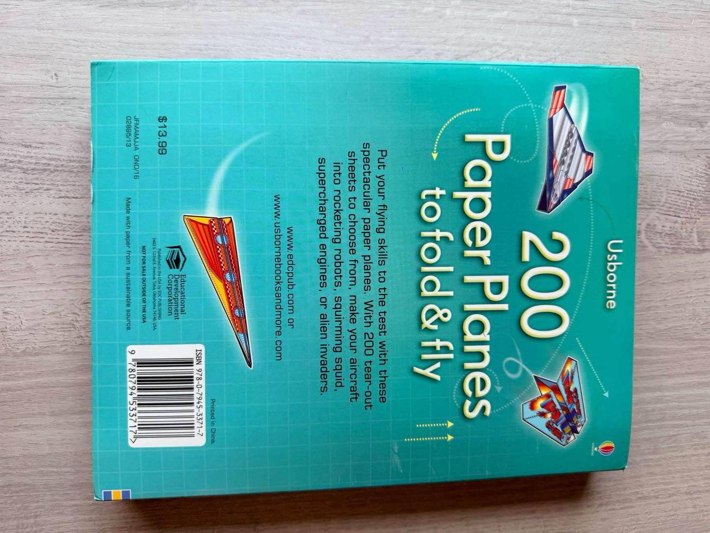 200 Paper Planes