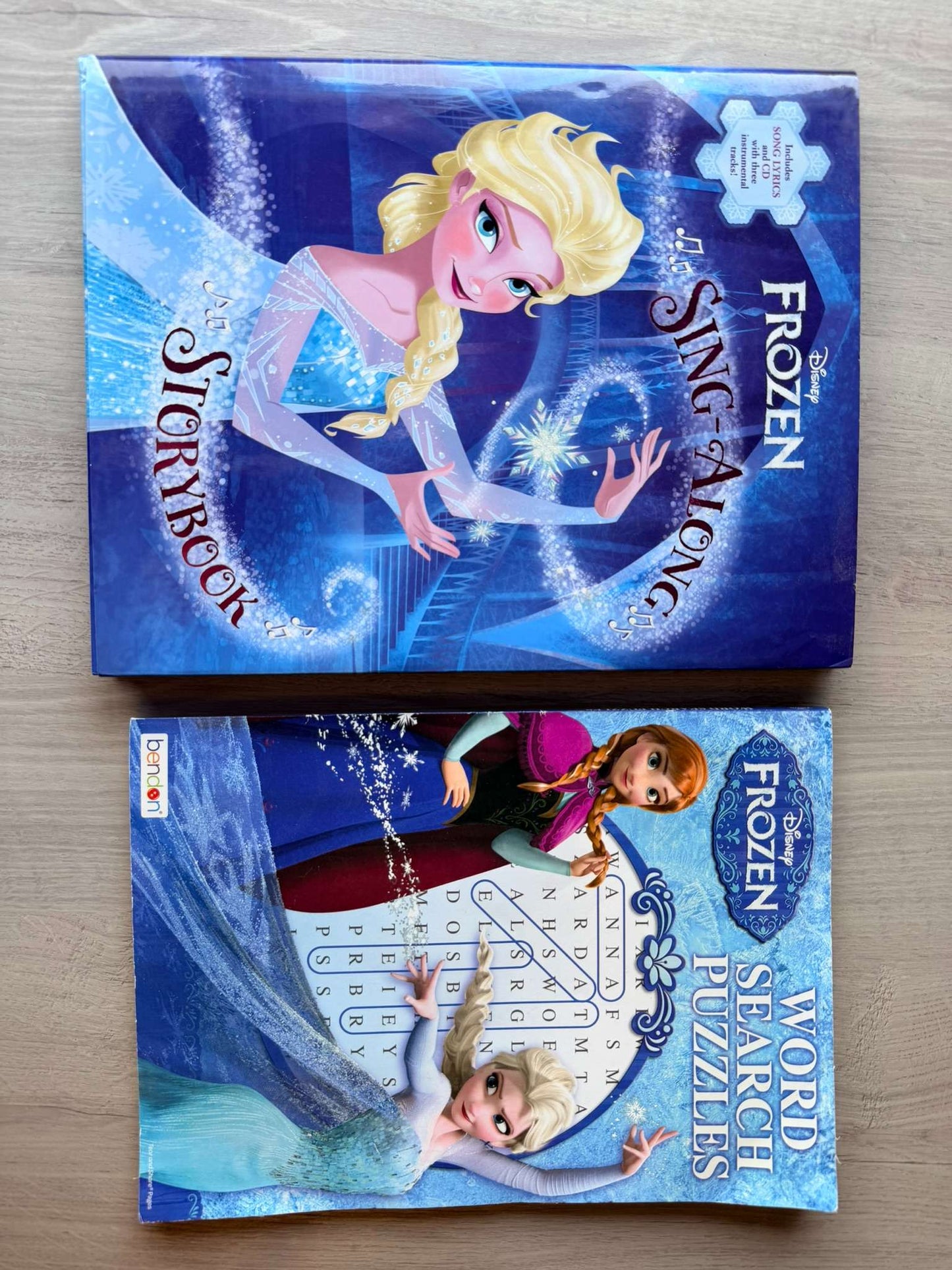 Frozen book & activity book (CD included)