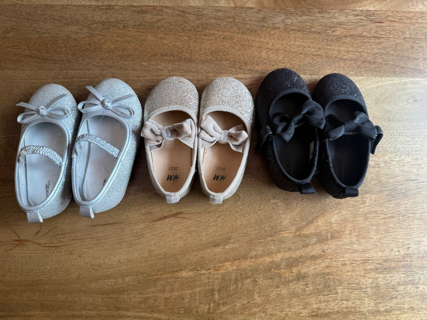 Toddler girls shoes sizes 5-6, Shoes 5 (Walkers:12-24 mth)