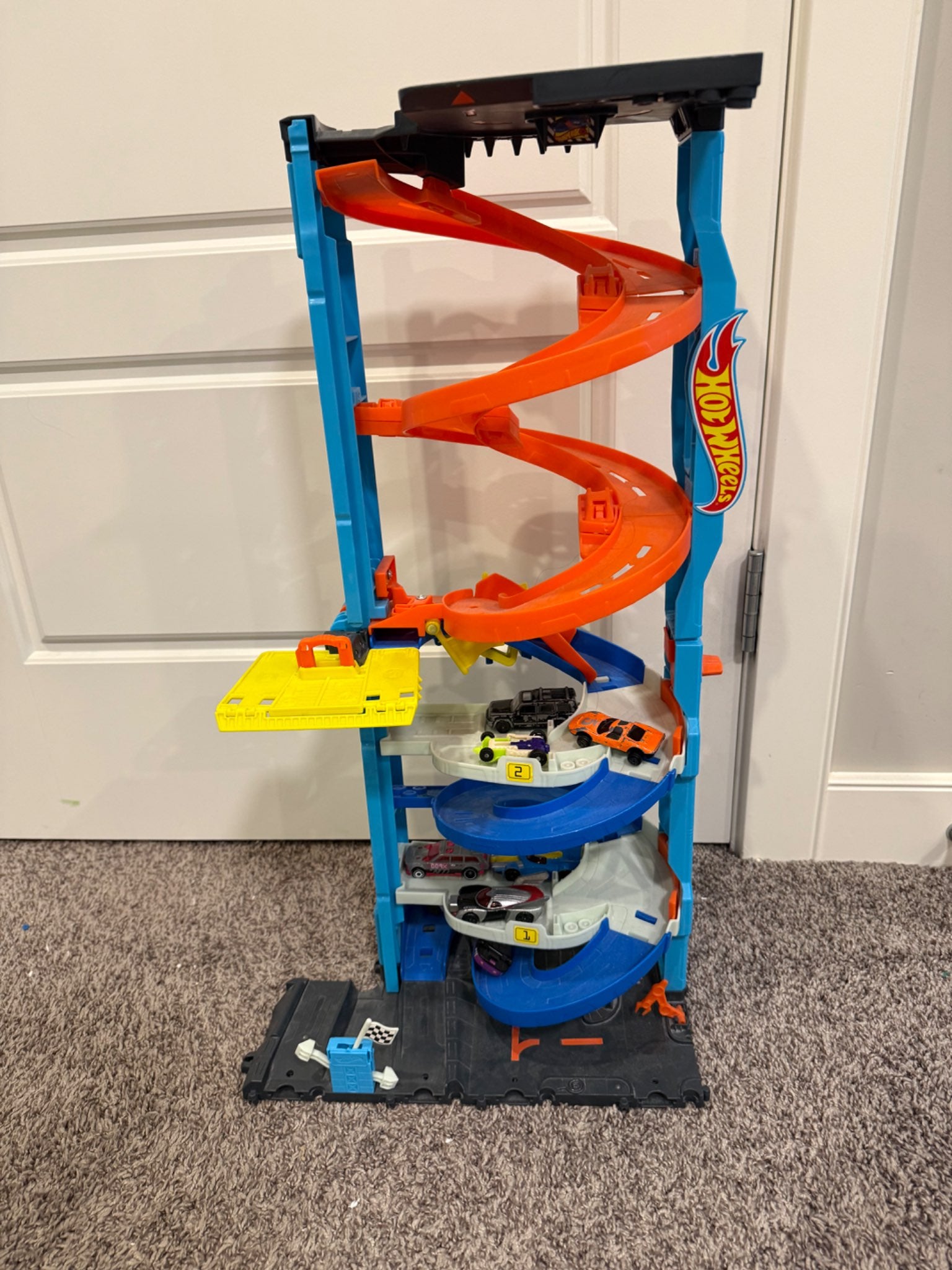 Hot Wheels City Transforming Race Tower – Kids Fair