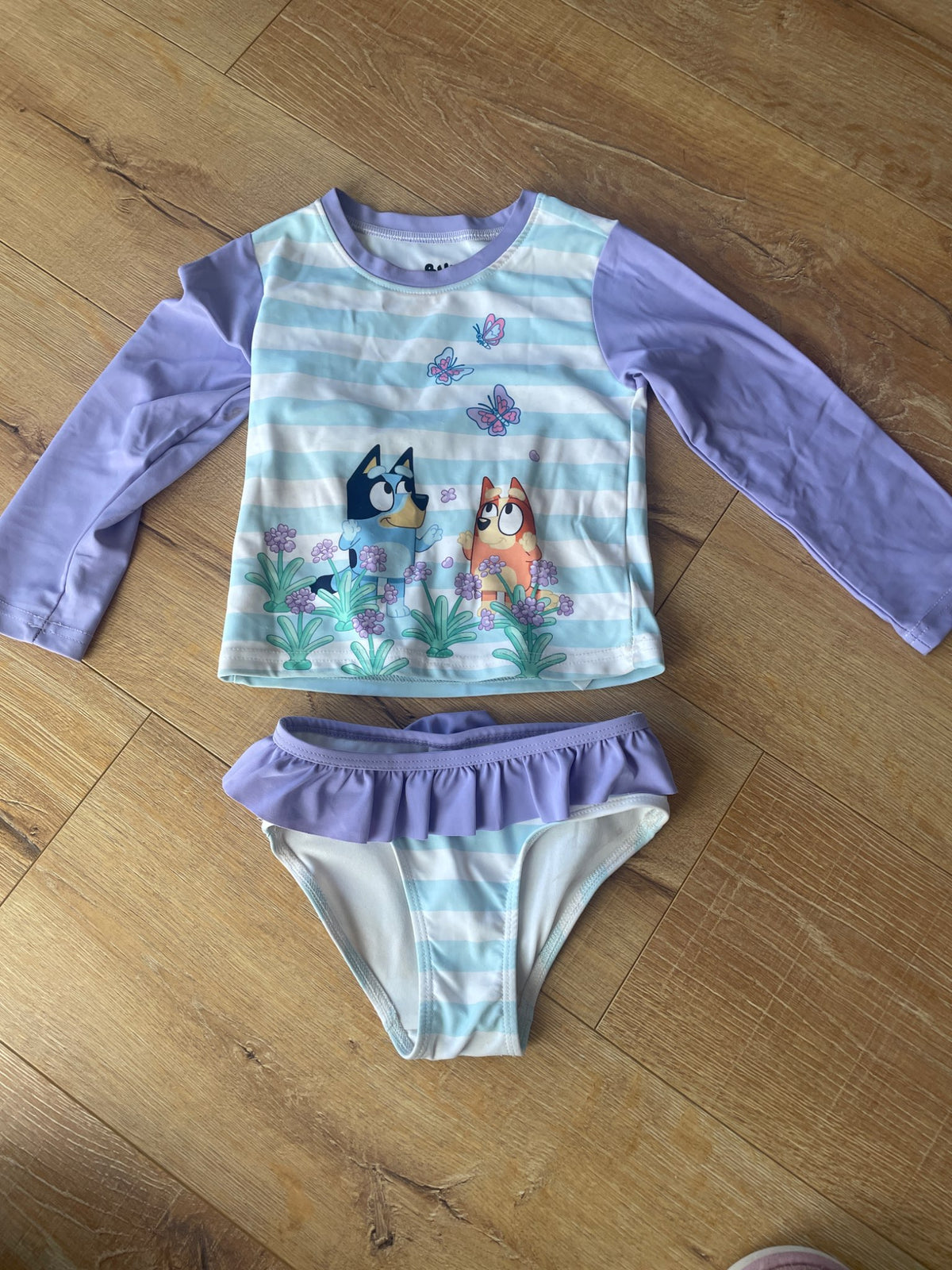 Bluey swimsuit , Kids 3T