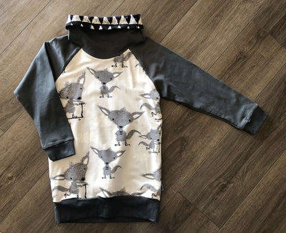 NEW Sweatshirt, Grey, Size 7-8, Kids 7