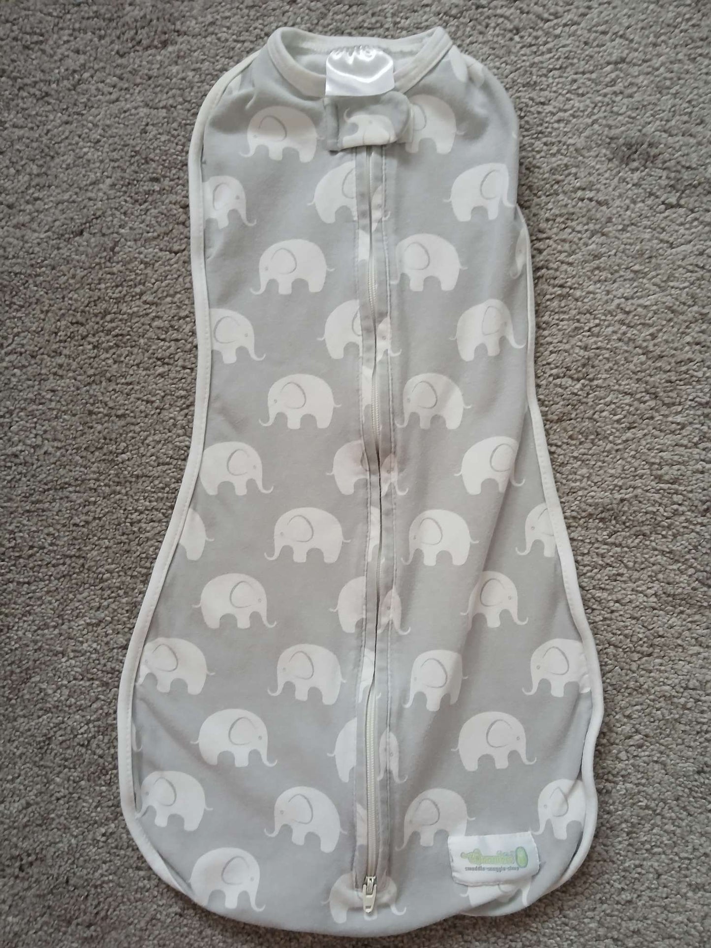 Woombie swaddle newborn , 0-3 Months (Newborn)